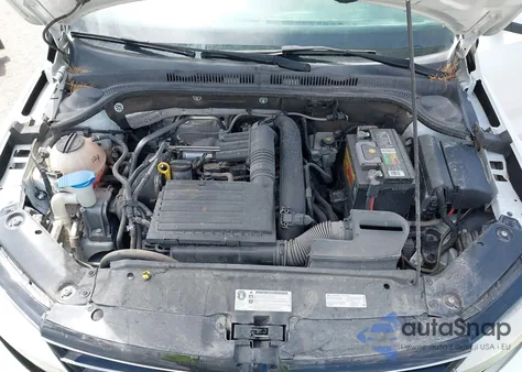 2017 Volkswagen Jetta 1.4T S z USA, uszkodzony, nr VIN 3VW2B7AJ2HM250624